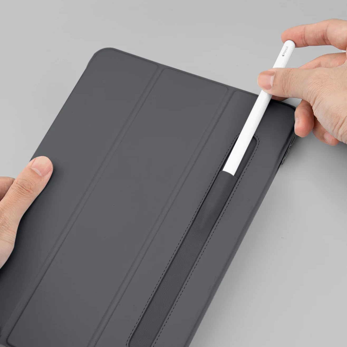 LAUT HUEX Folio 透亮 2022 iPad Pro 12.9吋 6代 含筆槽平板保護套, 灰