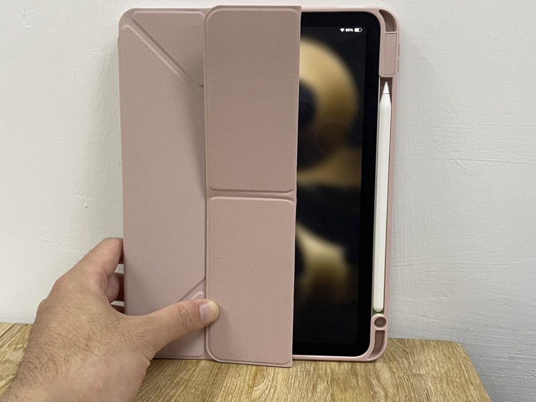 UNIQ 2024 Moven iPad 保護殼