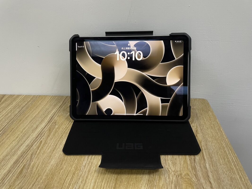 2024 UAG 耐衝擊都會款 iPad 軍規防摔保護殼