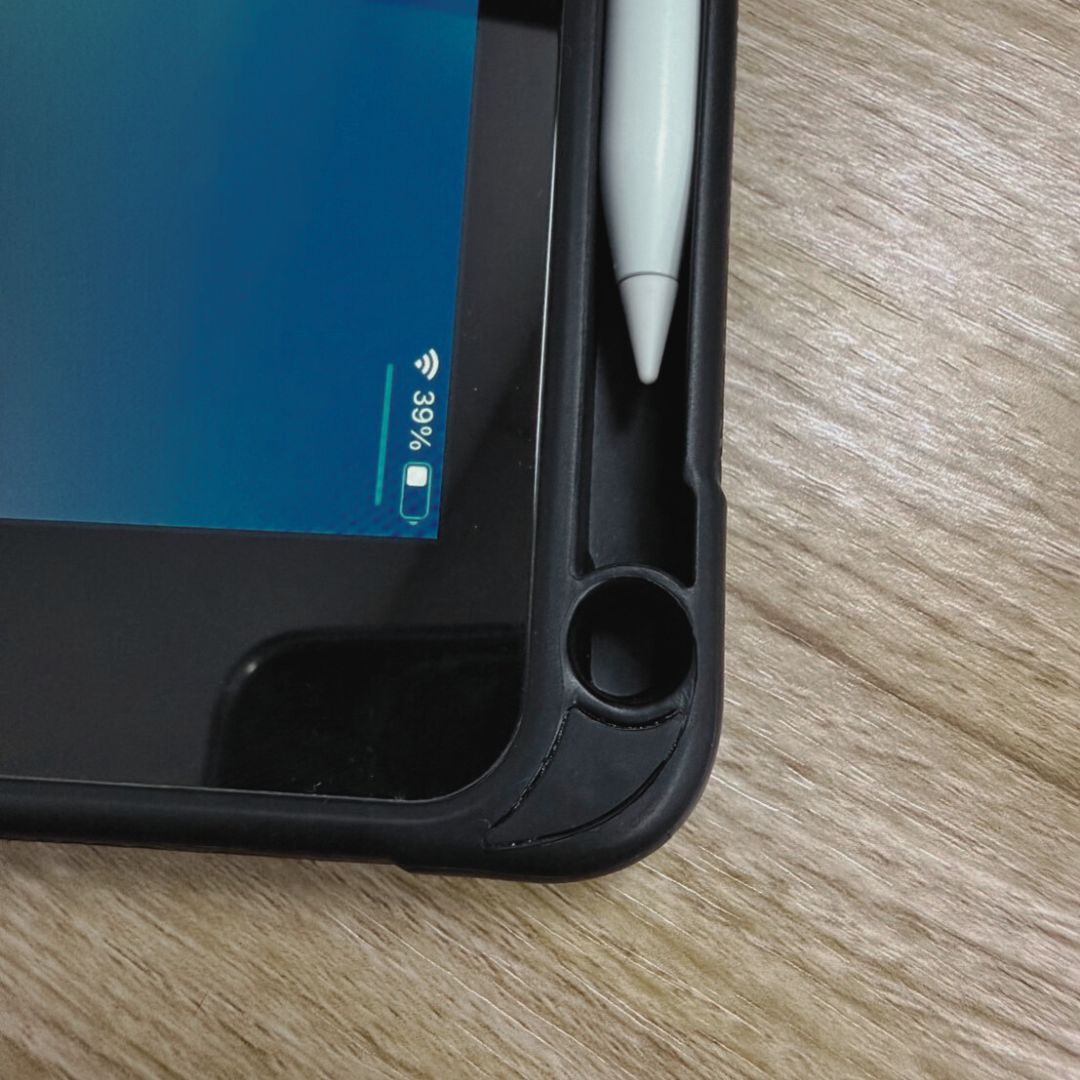 MLTIX Transparent 含筆槽 2021 iPad 9 (10.2 吋) 背蓋式平板保護殼, 黑