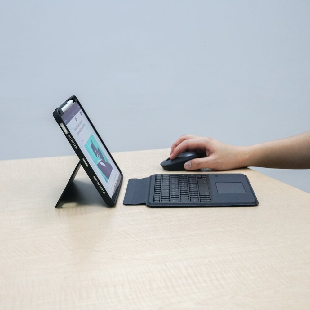 MLTIX 可直立多角度 iPad Pro 11 吋 (第 5 代,2024,M4) 含筆槽可拆式鍵盤保護殼 - 繁體, 白