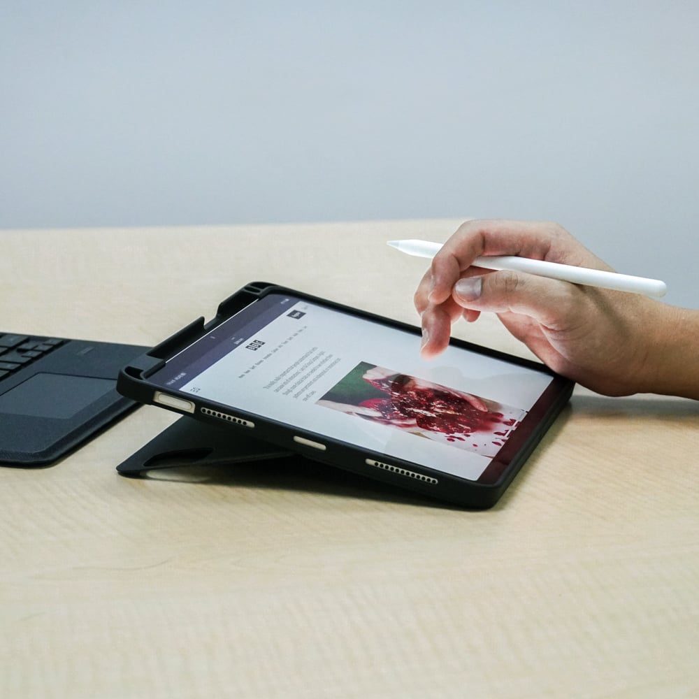 MLTIX 可直立多角度 iPad Pro 11 吋 (第 5 代,2024,M4) 含筆槽可拆式鍵盤保護殼 - 繁體, 白