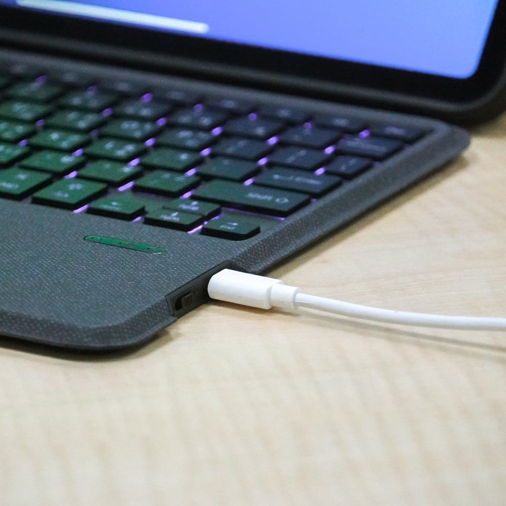 MLTIX 可直立多角度 iPad Pro 11 吋 (第 5 代,2024,M4) 含筆槽可拆式鍵盤保護殼 - 繁體, 白