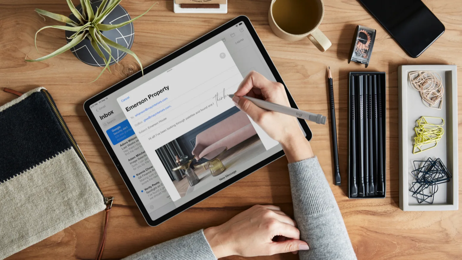 Logitech Crayon 2018 ~ 2026 年間的 iPad (不含 mini 7) iPad 多功能數位筆( 教育版 ), 橘